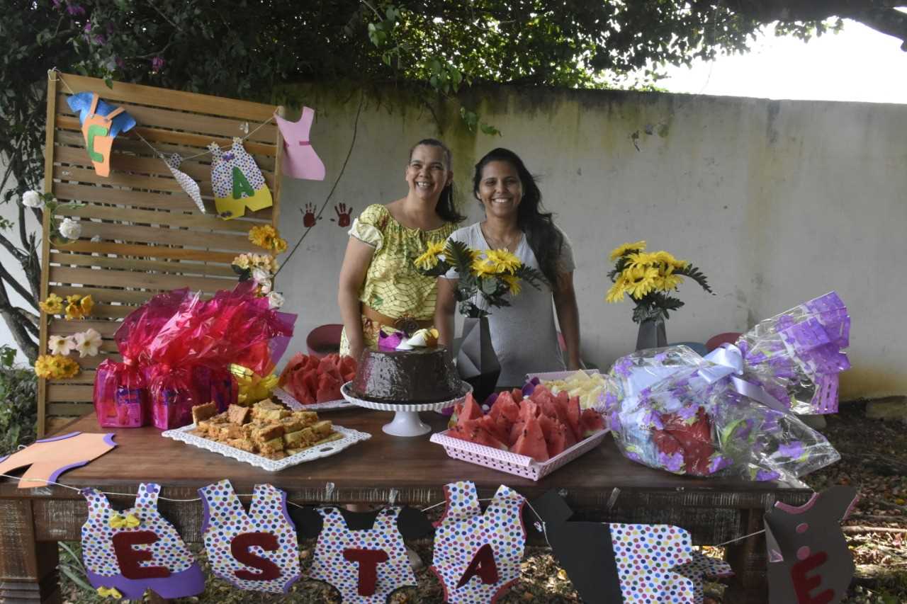 Camacã: Grupo CRAS Gestante realiza confraternização e sessão de fotos com beneficiárias
